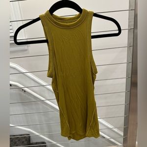 Lululemon size 2 mustard tank never worn